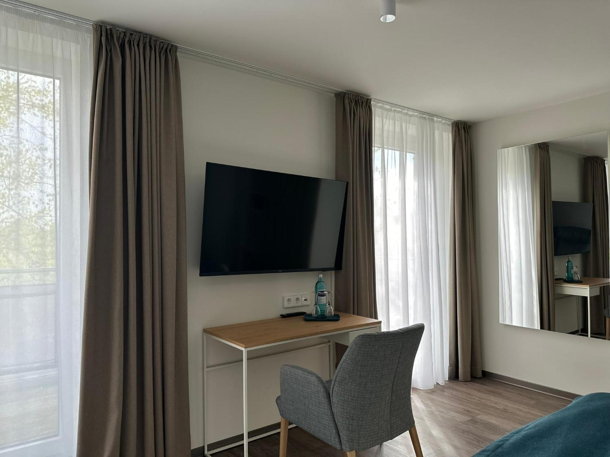 Hotel Schoene Aussicht 3*